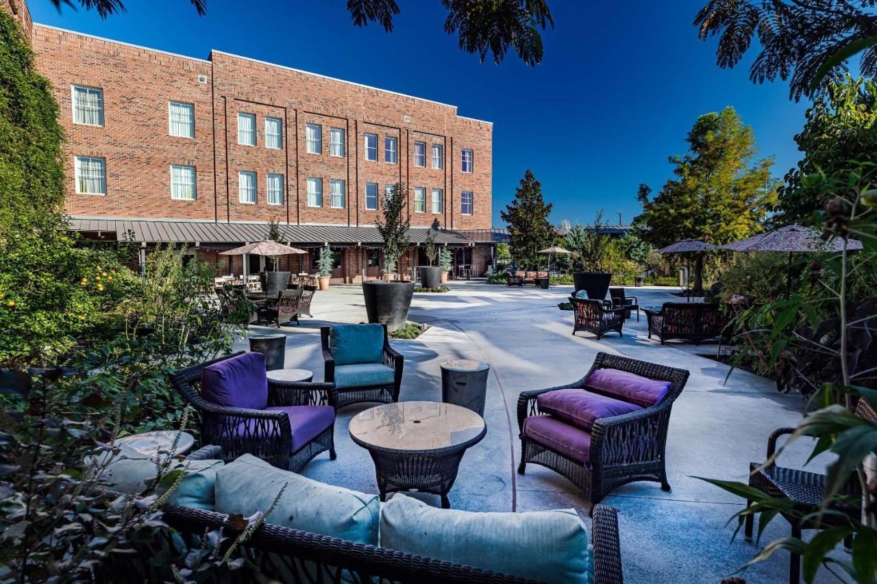 The Inn At The Crossroads Lake City Extérieur photo