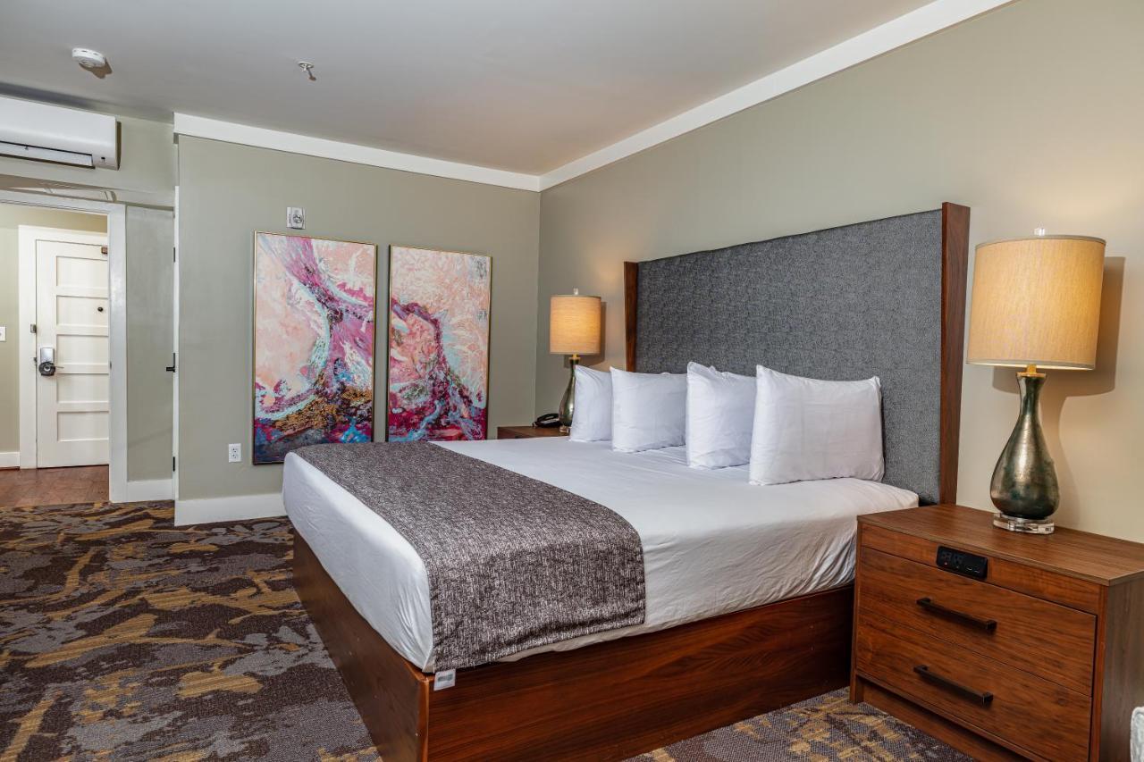 The Inn At The Crossroads Lake City Extérieur photo